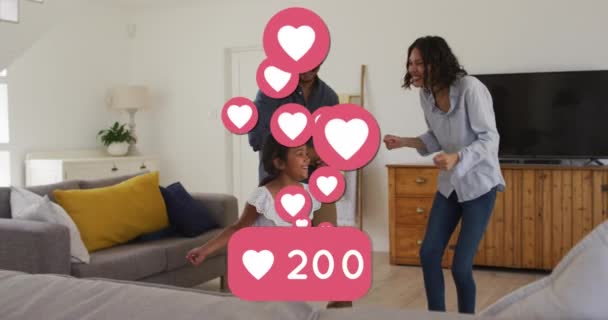 Animatie Van Social Media Hart Pictogrammen Nummers Biraciale Ouders Dochter — Stockvideo
