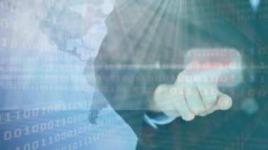 Kafkas iş kadınının ikili kodlama ile interaktif ekrana dokunuşunun animasyonu. iş ve dijital arayüz kavramı dijital olarak oluşturulmuş video.