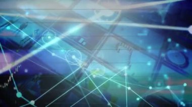 Dijital ekranlar üzerinden veri işleme animasyonu. Sosyal medya ve iletişim arayüzü kavramı dijital olarak oluşturulmuş video.