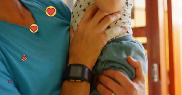 Animação Ícones Coração Sobre Pai Caucasiano Com Bebê Semana Nacional — Vídeo de Stock