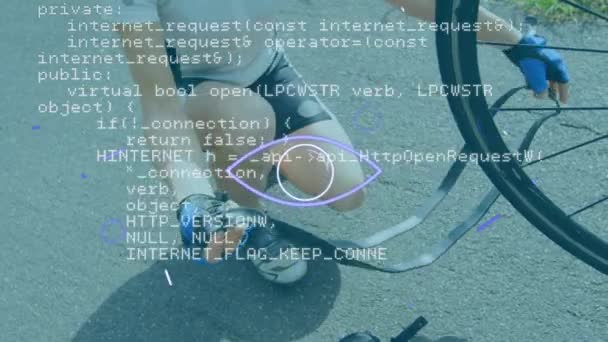 在室外修理自行车轮胎内胎的高加索人身上进行数据处理动画 全球联系 健身和健康生活方式概念数码视频 — 图库视频影像
