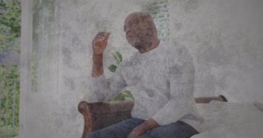 Üzgün, yaşlı, Afro-Amerikan bir adam için geçmişi değiştirmenin animasyonu. zihinsel sağlık farkındalığı haftası ve dijital olarak üretilen video konsepti.