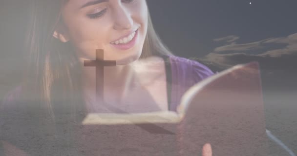 Animation Bible Icon Caucasian Woman Reading Bible Easter Religion Celebration — Stock Video