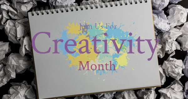 Δημιουργικότητα Μήνα Κείμενο Πάνω Από Πολύχρωμο Χρώμα Λεκέ Κατά Ημερολόγιο — Φωτογραφία Αρχείου