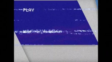 Mavi arka plandaki şekiller üzerindeki parazitin canlandırması. küresel teknoloji ve dijital arayüz kavramı dijital olarak oluşturulmuş video.