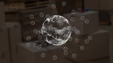 Dijital simgeler, dünya ve karton kutularla bağlantı ağının animasyonu. küresel gönderim, bağlantılar ve veri işleme konsepti dijital olarak oluşturulmuş video.