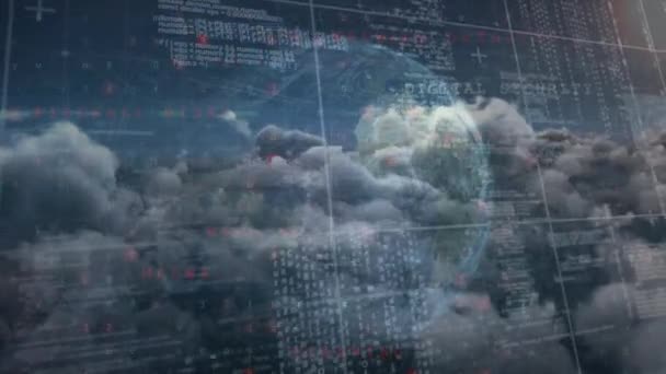Animation Der Datenverarbeitung Und Globus Über Dem Himmel Mit Wolken — Stockvideo