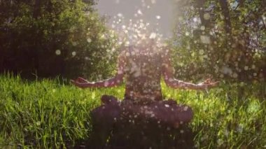 Kafkas kadın üzerinde yoga ve meditasyon yapan ışık lekelerinin canlandırılması. dünya meditasyon günü ve dijital olarak üretilen video konsepti.