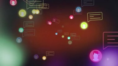 Medya simgelerinin ve siyah arkaplandaki lekelerin canlandırılması. Sosyal medya ve iletişim arayüzü kavramı dijital olarak oluşturulmuş video.