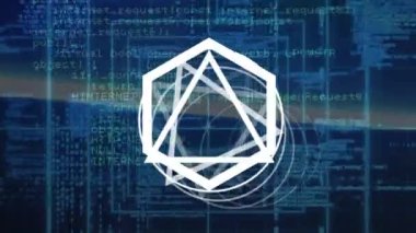 Mavi uzayda veri işleme üzerinde dönen geometrik şekillerin animasyonu. Desen, veri işleme ve teknoloji konsepti dijital olarak oluşturulmuş video.