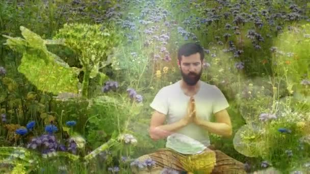 ヨガや瞑想を実践する白人男性の上の花のアニメーション 瞑想の日やお祝いのコンセプトをデジタルで — ストック動画