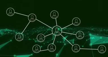 Yeşil arkaplan üzerinde insan simgeleriyle bağlantı ağının canlandırılması. küresel ağ, hesaplama, veri işleme ve dijital arayüz kavramı dijital olarak oluşturuldu.