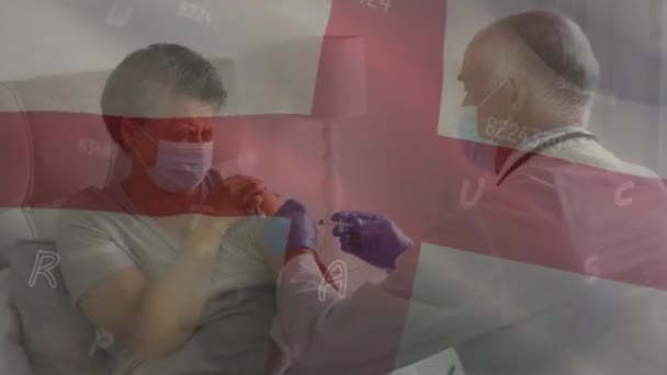 Animation Numbers England Flag Diverse Male Doctor Vaccinating Senior Woman — Video Stock