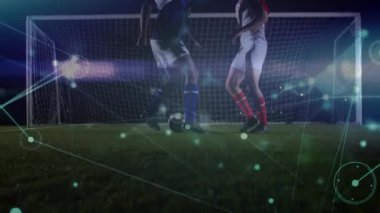 Çeşitli erkek futbol oyuncuları üzerinden bağlantı ağının animasyonu. global spor, bağlantılar ve teknoloji konsepti dijital olarak oluşturulmuş video.