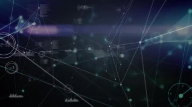 Mavi arkaplandaki simgeler ve veri işleme ile bağlantı ağının animasyonu. Sosyal medya ve iletişim arayüzü kavramı dijital olarak oluşturulmuş video.