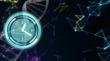 DNA zinciri üzerinde hareket eden saatin animasyonu ve takımyıldızlı siyah arkaplan. zaman, bağlantılar, bilim ve teknoloji konsepti dijital olarak oluşturulmuş video.