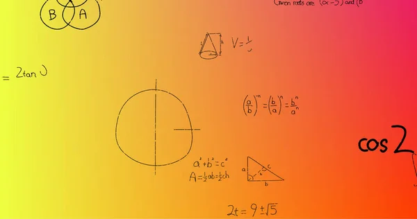 Obrázek Ručně Psaných Matematických Vzorců Přes Žluté Červené Pozadí Věda — Stock fotografie