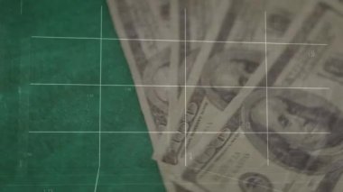 Banknotlar ve çipler üzerinden veri işleme animasyonu. Ukrayna krizi ve uluslararası politika kavramı dijital olarak oluşturuldu.