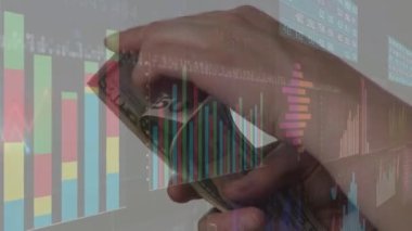 Banknotlarla birlikte veri işleme animasyonu. Ukrayna krizi ve uluslararası politika kavramı dijital olarak oluşturuldu.