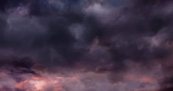 Immagine Sfondo Nuvole Grigie Rosa Tempestose Fulmini Meteo Natura Tempesta — Foto Stock