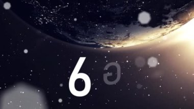 Beyaz noktaların animasyonu ve uzayda dönen dünya üzerinde 6G. yeni teknoloji, ağ, iletişim ve bağlantı konsepti dijital olarak oluşturulmuş video.