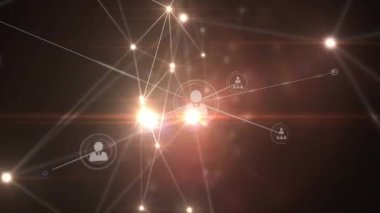 Parlak arkaplandaki simgelerle bağlantı ağının animasyonu. küresel bağlantılar, veri işleme ve dijital olarak oluşturulmuş video ağ konsepti.