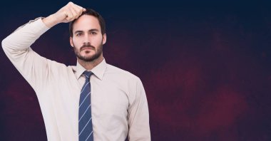 Kafkasyalı bir işadamının portresi. Arka planda kopya alanı var. iş kavramı