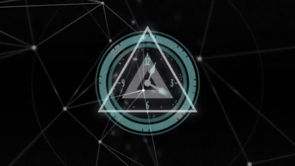 Animace Hodin Pohybujících Nad Pulzujícími Trojúhelníky Souhvězdími Černém Pozadí Globální — Stock video