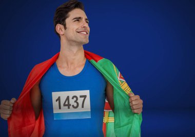 Portekiz bayraklı beyaz erkek atlet mavi arka planda fotokopi alanına sarılmış. spor ve yarışma konsepti