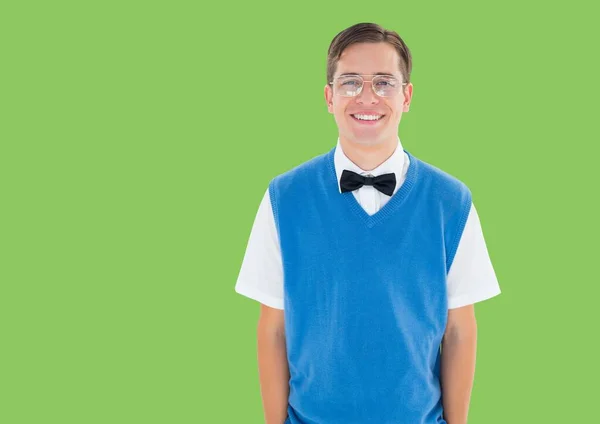 Blanke Man Met Een Bril Lachend Tegen Kopieerruimte Groene Achtergrond — Stockfoto