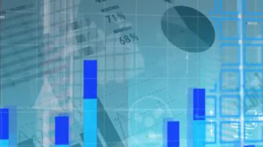 Beyaz arka planda finansal veri işleme animasyonu. küresel teknoloji, dijital arayüz ve ağ konsepti dijital olarak oluşturulmuş video.