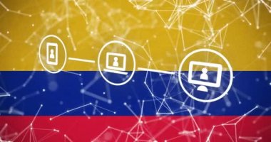 Kolombiya bayrağı üzerinde simgelerin ve bağlantılar ağının canlandırılması. küresel iş, finans ve veri işleme kavramı dijital olarak oluşturulmuş video.