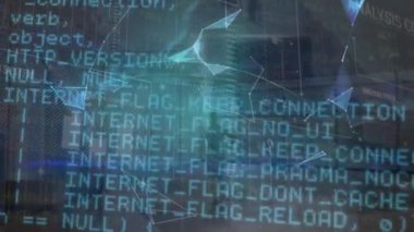 Ofisteki iş kadınıyla ilgili veri işleme animasyonu. küresel bağlantılar, bilgisayar ve dijital arayüz konsepti dijital olarak oluşturulmuş video.