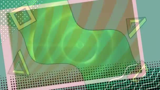 Digitale Animatie Van Kleurrijke Abstracte Vormen Tegen Een Groene Achtergrond — Stockvideo