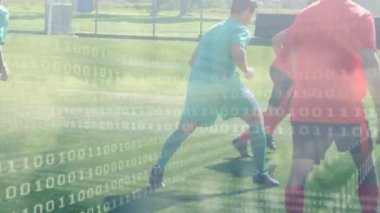 Stadyumdaki çeşitli futbol oyuncuları üzerinde ikili kodlama animasyonu. küresel spor ve rekabet konsepti dijital olarak oluşturulmuş video.