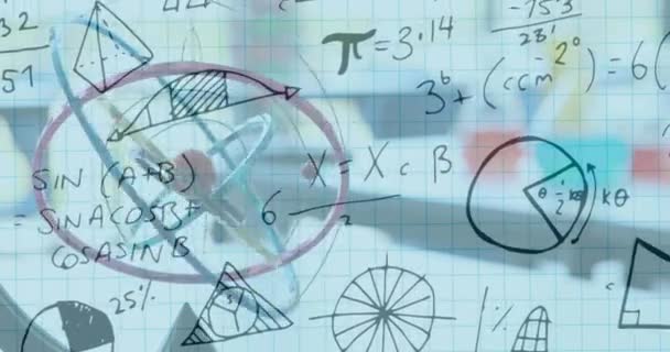 Animace Matematických Rovnic Nad Modelem Třídě Školní Vzdělávací Koncept Digitálně — Stock video