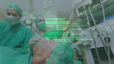 Operasyon sırasında beyaz erkek ve kadın cerrahlar üzerinde çeşitli verilerin animasyonu. tıp ve sağlık hizmetleri kavramı dijital olarak üretilen video.