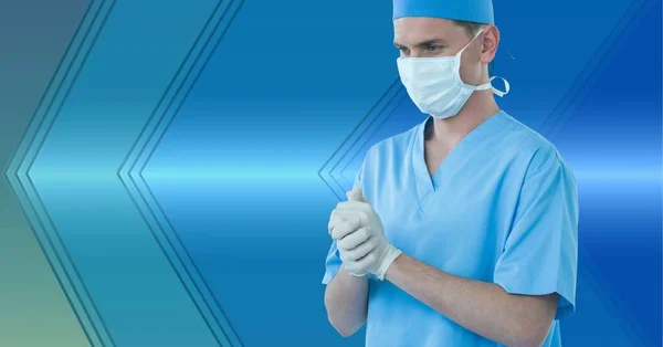 青い背景にコピースペースと顔のマスクで男性外科医の構成 コヴィド19のパンデミックの概念をデジタルで生成し — ストック写真