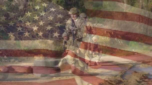 Animación Bandera Sobre Diversos Soldados Con Armadura Guerra Ejército Defensa — Vídeo de stock
