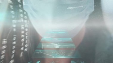 Yüz maskesi takan beyaz kadın hakkında veri işleme animasyonu. covid 19 pandemik kavramı dijital olarak oluşturulan video sırasında küresel tıp ve dijital arayüz.