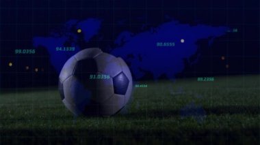Spor stadyumunda futbol üzerinden veri işleme animasyonu. global spor ve dijital arayüz konsepti dijital olarak oluşturulmuş video.