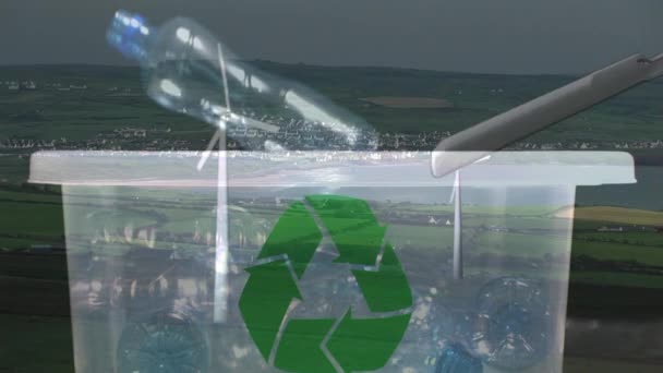 Animación Reciclado Verde Firmar Sobre Caja Con Botellas Plástico Turbina — Vídeo de stock