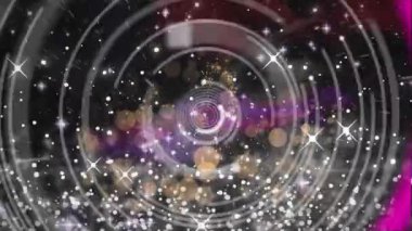 Bulutların üzerinde şekillerin ve dairelerin animasyonu. Sosyal medya ve iletişim arayüzü kavramı dijital olarak oluşturulmuş video.