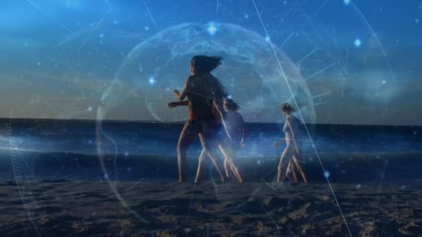 Анимация Связей Глобуса Над Разными Женщинами Гуляющими Пляже Закате Спортивный — стоковое видео