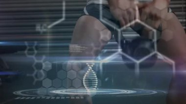 Veri işleme ve güçlü adamı çalıştırma üzerinde dönen DNA ipliklerinin animasyonu. küresel bağlantılar, refah, zindelik ve sağlıklı yaşam tarzı konsepti dijital olarak oluşturulmuş video.