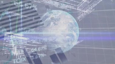 Küresel ve ızgara üzerinde finansal veri işleme animasyonu. küresel iş, finans ve veri işleme kavramı dijital olarak oluşturulmuş video.