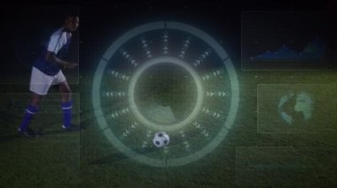 Afrika kökenli Amerikalı erkek futbolcunun stadyumdaki çeşitli veri işlemlerinin animasyonu. global spor, ağ bağlantıları ve dijital olarak üretilen video konsepti.