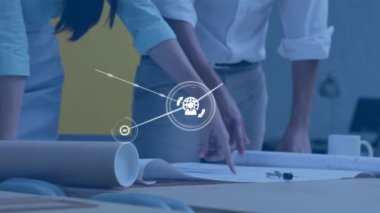 Çeşitli mimarlar üzerindeki simgelerle bağlantı ağının animasyonu. küresel ağlar, geliştirme ve dijital arayüz kavramı dijital olarak oluşturulmuş video.