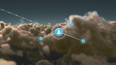 Gökyüzü üzerindeki bulutlarla insan ilişkilerinin animasyonu. küresel ağlar, bağlantılar ve dijital arayüz konsepti dijital olarak oluşturulmuş video.
