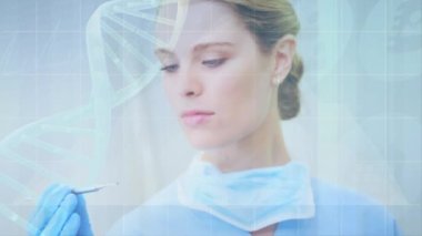Kafkas kadın dişçi üzerinde DNA iplikçiliği ve tıbbi veri işleme animasyonu. küresel tıp, veri işleme ve dijital arayüz kavramı dijital olarak oluşturulmuş video.